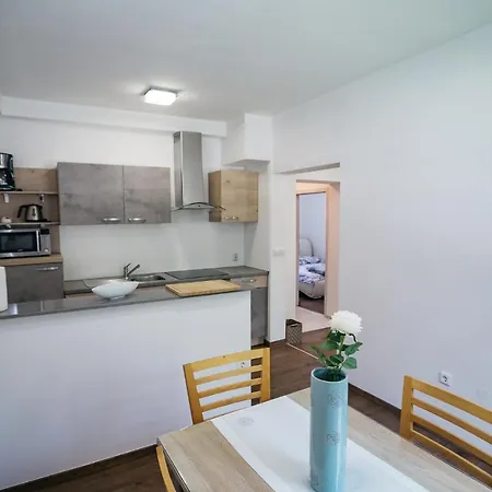 Sentvid Apartment *